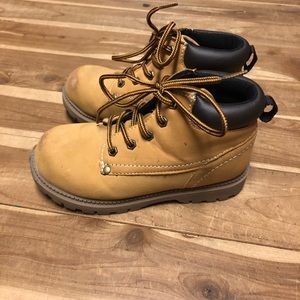 Boys Brahma boots